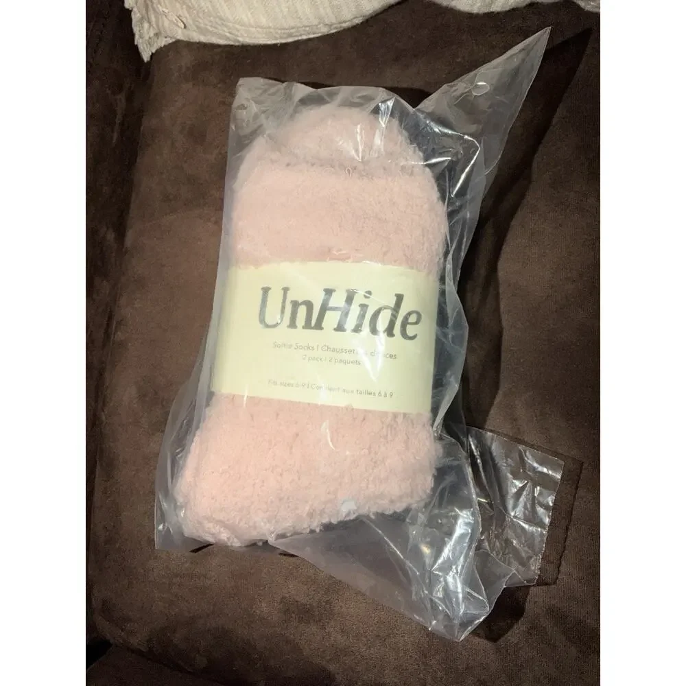 NWT UnHide Softie Socks 2 Pack Pink-Grey Size 5-11